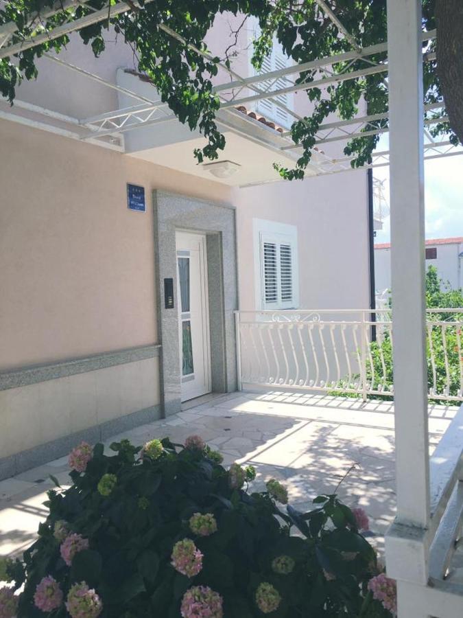 Apartments Mm Подстрана Екстериор снимка