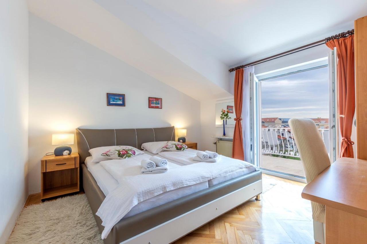 Apartments Mm Подстрана Екстериор снимка