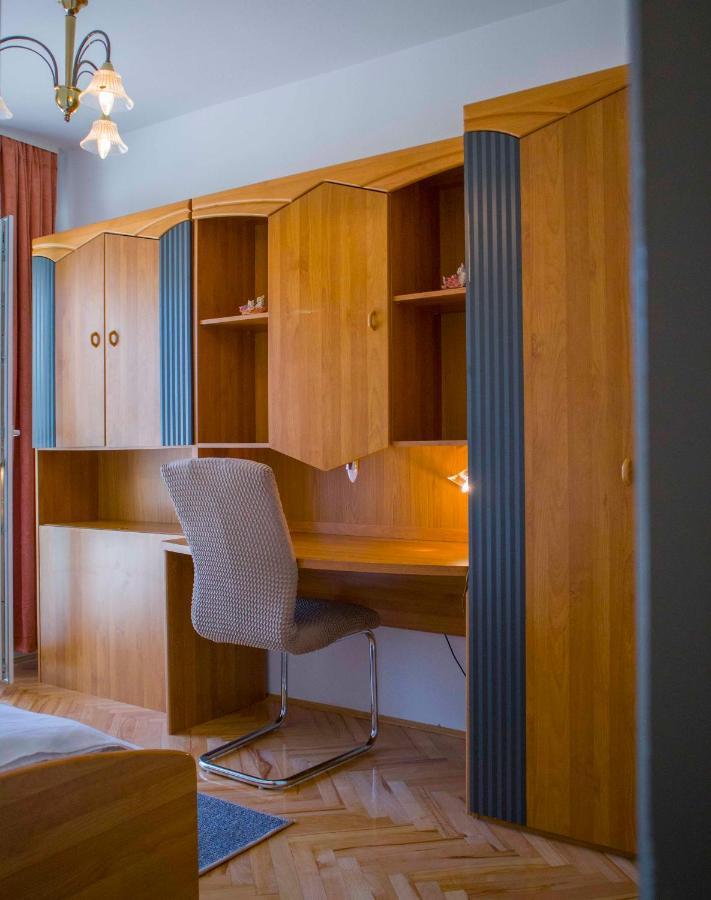 Apartments Mm Подстрана Екстериор снимка